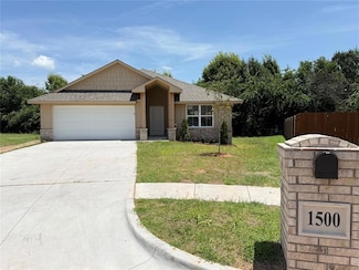 1500 Stirrup Way, Yukon, OK 73099