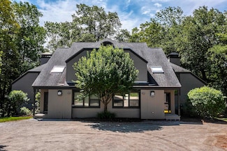 C1 Meadow Ridge Rd, Winhall, VT 05340