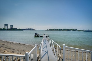 104 Kings Cove Beach Rd, North Weymouth, MA 02191