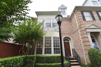 6841 Staffordshire Blvd, Houston, TX 77030