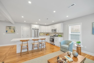 58 Constance Rd Unit 2, West Roxbury, MA 02132