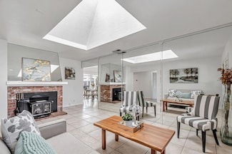 5883 Chris Dr, San Jose, CA 95123