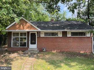 13711 Parkland Dr, Rockville, MD 20853