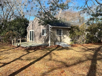 16 Hands Creek Rd, East Hampton, NY 11937