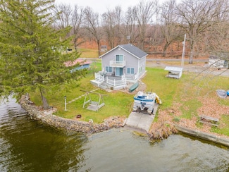 660 Lane 201 Ball Lake, Hamilton, IN 46742