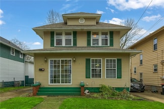 136 E Hillcrest Ave, New Castle, PA 16105