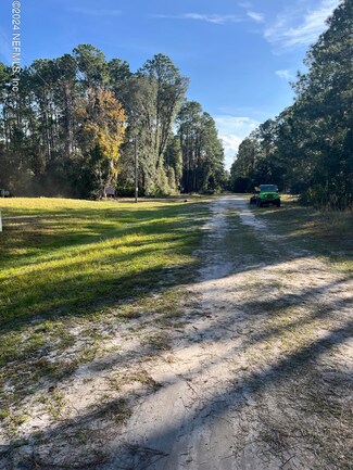 107 Heathton St, Georgetown, FL 32139