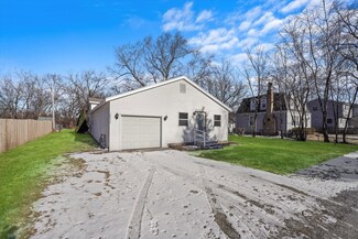 28936 W South Ave, Spring Grove, IL 60081