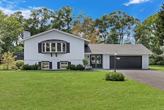 31340 N Liberty Rd, Grayslake, IL 60030