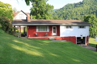 409 S Union St, Webster Springs, WV 26288