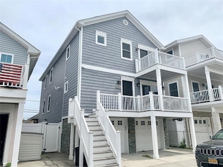 66 Vermont St, Long Beach, NY 11561