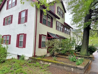 589-591 Washington St, Brookline, MA 02446