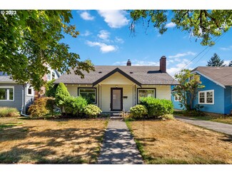6814 SE 17th Ave, Portland, OR 97202