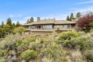 1143 NW Hillside Park Dr, Bend, OR 97701