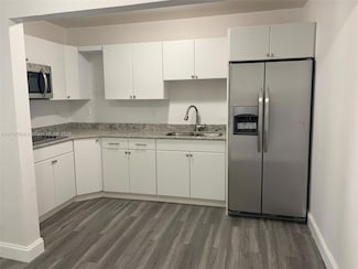 6290 SW 39th St, Miami, FL 33155
