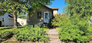 503 5th St SE, Staples, MN 56479