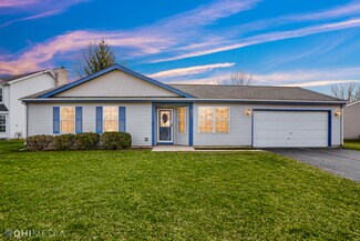 4513 Vista Dr Unit 12, Island Lake, IL 60042