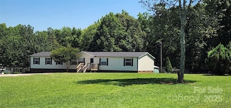 4688 Taxahaw Rd, Lancaster, SC 29720