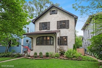 2531 Ashland Ave, Evanston, IL 60201