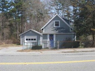 826 Mill St, Marion, MA 02738