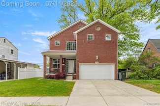 21597 Harper Lake Ave, Saint Clair Shores, MI 48080