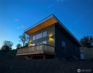428 Castle Ave, Winthrop, WA 98862