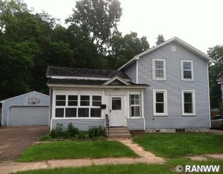 1107 S Dewey St, Eau Claire, WI 54701