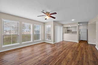 250 El Dorado Blvd Unit 127, Webster, TX 77598