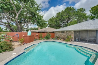 1520 Papeete Dr, Plano, TX 75075