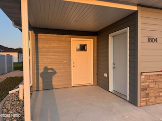 1804 4h St NW, Watertown, SD 57201