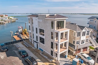 233 W 17th St, Ocean City, NJ 08226
