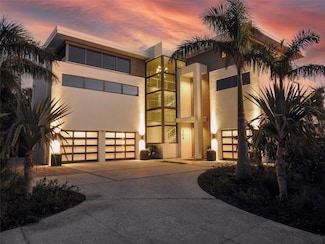 104 Sunset Ln, Holmes Beach, FL 34217