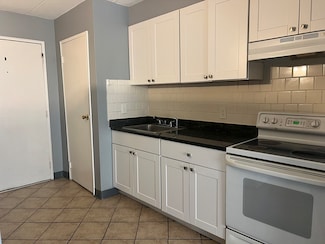 126 Beaver St Unit 121, Framingham, MA 01702