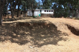 5883 Cottage Ave, Clearlake, CA 95422
