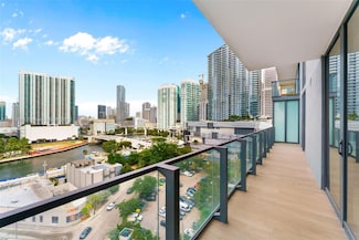 88 SW 7th St Unit 712, Miami, FL 33130
