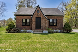 420 Whiteview Rd, Wynantskill, NY 12198