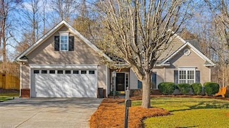 3804 Eagles View Ct, High Point, NC 27265