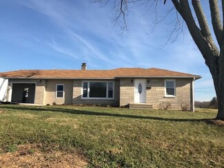 829 S Poplar St, Brownstown, IN 47220