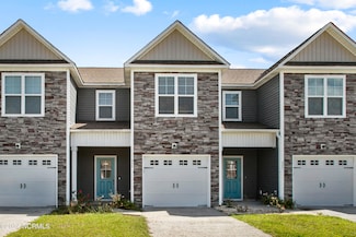 335 S Stingray Ln, Sneads Ferry, NC 28460