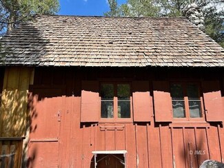 2 S Lake Rd, Bishop, CA 93514