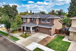 579 Almondcrest St, Oakdale, CA 95361