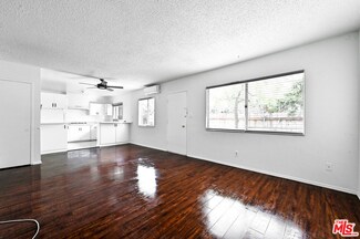 1868 10th St Unit 2, Santa Monica, CA 90404