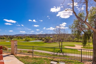 422 Country Club Dr Unit B, Simi Valley, CA 93065