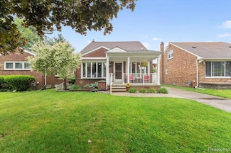 8148 Buckingham Ave, Allen Park, MI 48101