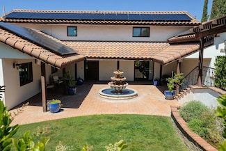 1323 Crestview Rd, Redlands, CA 92374