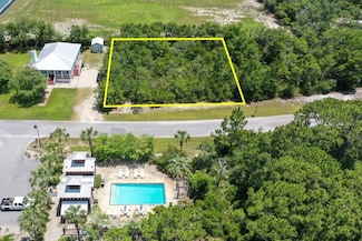 140 Longleaf Rd, East Point, FL 32328