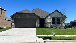 206 Greenshade Ln, Caddo Mills, TX 75135