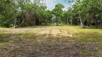 1319 Cedar St, Bonham, TX 75418