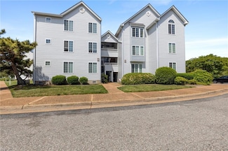 227 Dockside Dr Unit C, Hampton, VA 23669