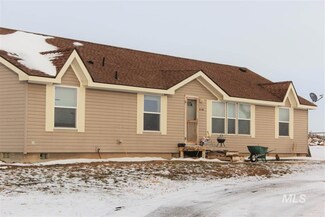 66 E 590 N, Shoshone, ID 83352